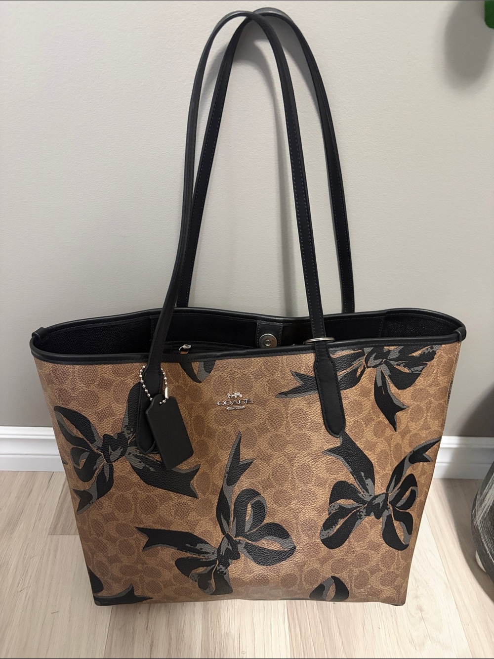 Coach City Tote with allover Bow Print